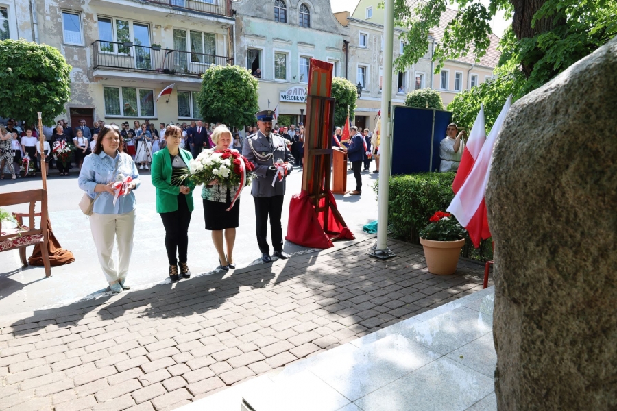 Szlichtyngowa świętowała 233. rocznicę Konstytucji 3 Maja - msza, przemówienia i patriotyczny spektakl
