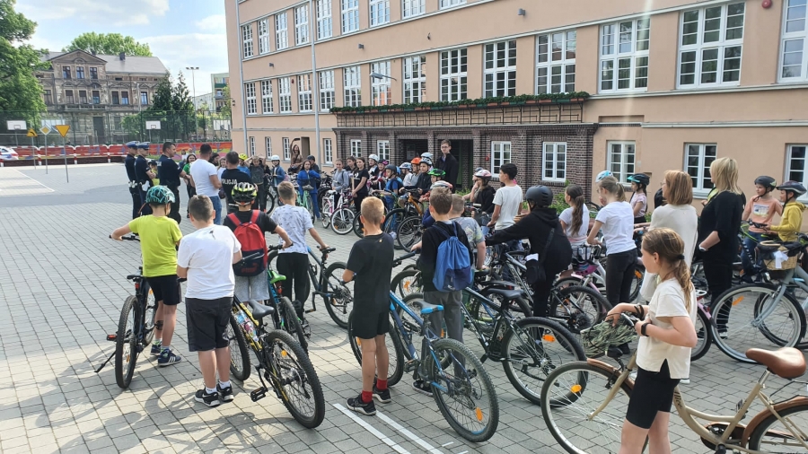 Zielone światło dla cyklistów z SP 2. Wszyscy uczniowie zdali egzamin na kartę rowerową!