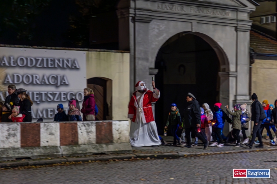 Chrześcijańska odpowiedź na Halloween. Korowód Świętych we Wschowie