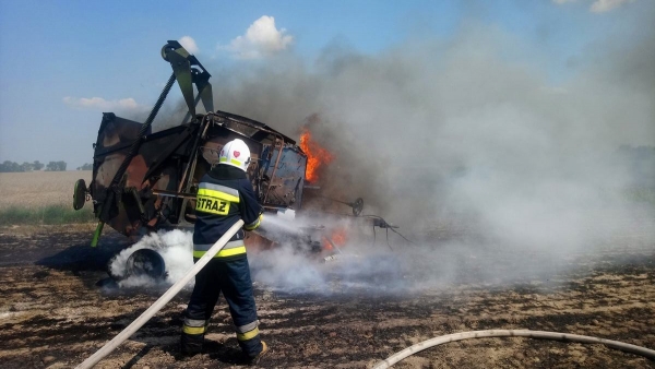 Paliło się w Mierzejewie, strażacy maja pełne ręce pracy