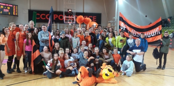 Szkoła Podstawowa nr 1 na meczu Enea Basket Ligi Kobiet w Polkowicach