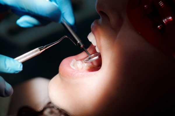 Dlaczego regularna profilaktyka stomatologiczna jest istotna?