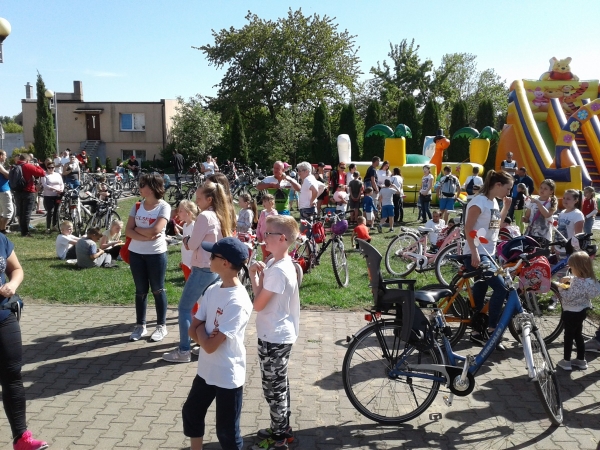 Setki rowerów w Krzemieniewie