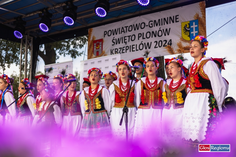 Powiatowo-Gminne Święto Plonów w Krzepielowie. Rolnicy podziękowali za tegoroczne zbiory [RELACJA]