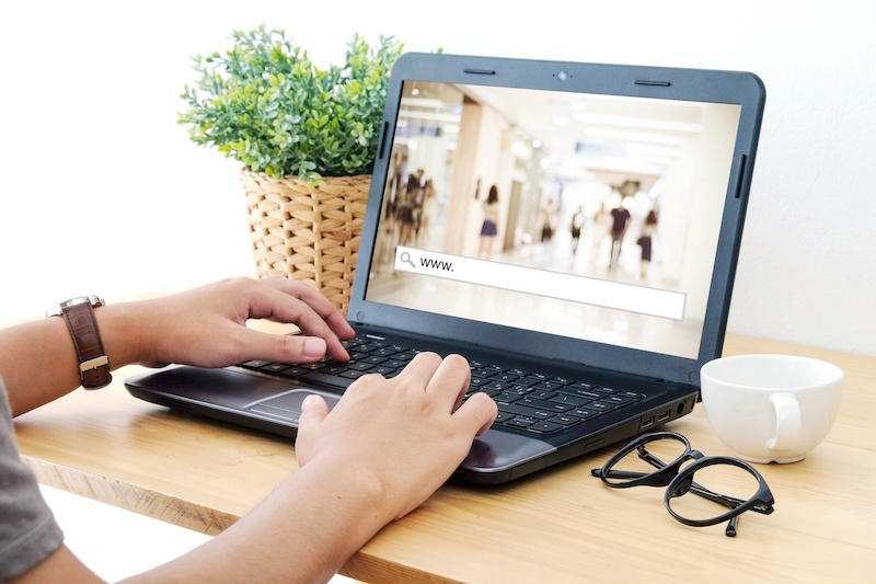 Czy Polacy kupują online w zagranicznych sklepach internetowych?