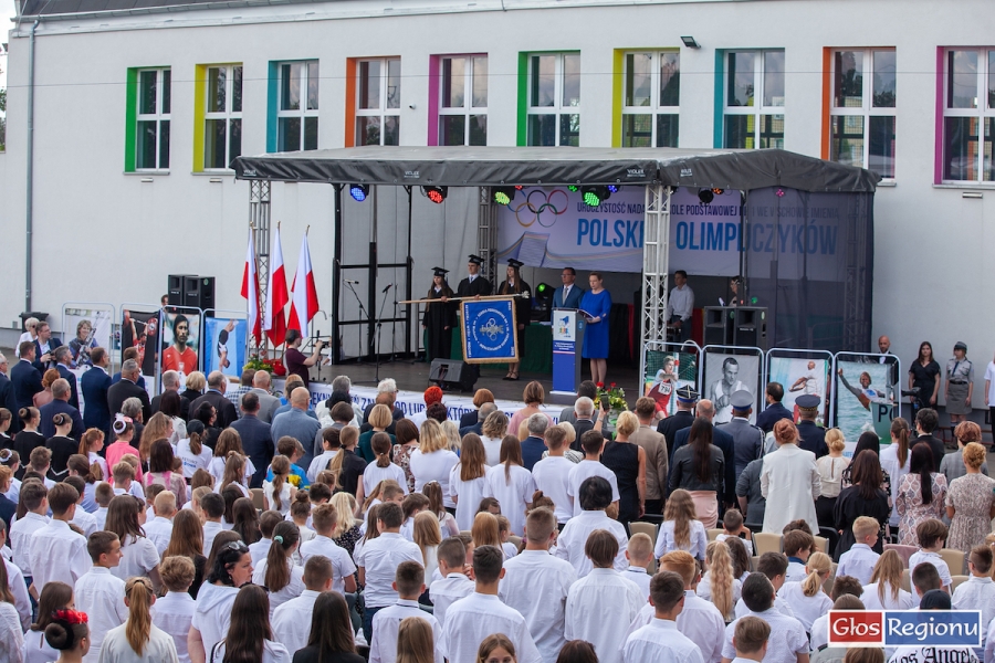 Uroczystość nadania imienia Szkole Podstawowej nr 1 we Wschowie (VIDEO)
