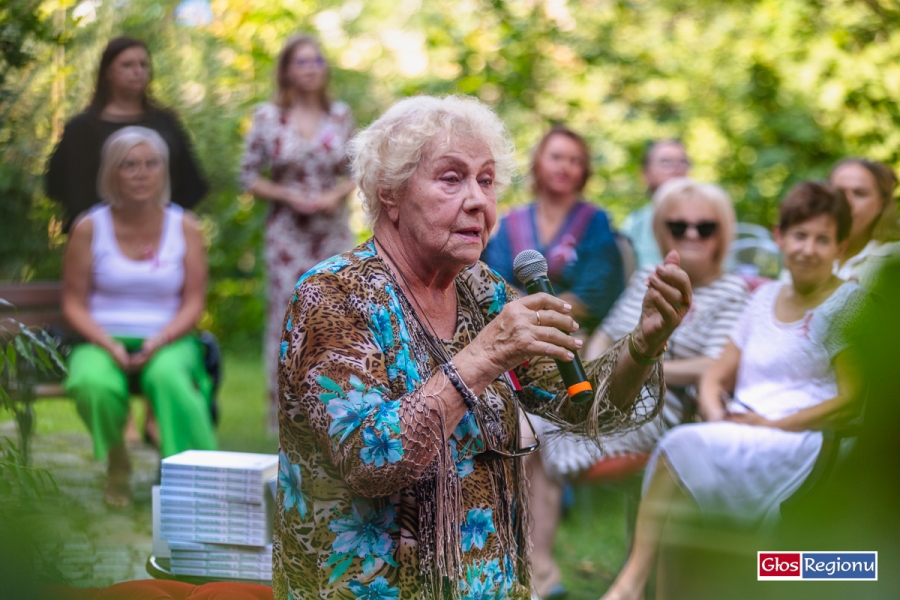 Teresa Lipowska spotkała się z mieszkańcami Wschowy. „Ja przychodzę, a tu pół miasta” [VIDEO]