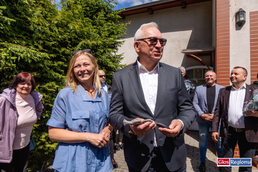 WTZ Wschowa pochwaliło się Mercedesem. Awsiukiewicz: „Mając własny transport, możemy działać szerzej”