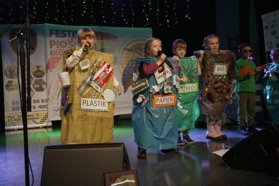Festiwal Piosenki Ekologicznej we Wschowie. „Znamy rady na odpady” (FOTO)