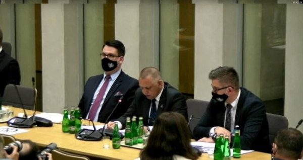 Marian Banaś składa wyjaśnienia przed komisją sejmową