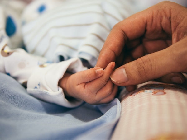 Pokój dla noworodka – na co warto zwrócić uwagę?