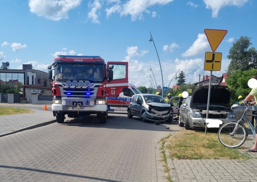 Wypadek, ewakuacja i wyciek gazu! (FOTO)