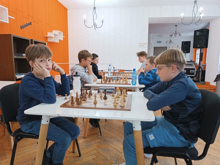 Młodzi szachiści rywalizują we Wschowie. Kto zostanie mistrzem wiosennego cyklu Grand Prix?