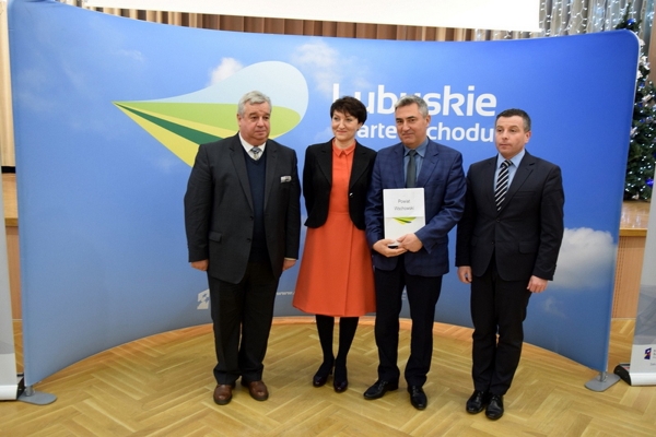 Podpisano umowę o dofinansowanie projektu modernizacji szkolnictwa zawodowego w Powiecie Wschowskim