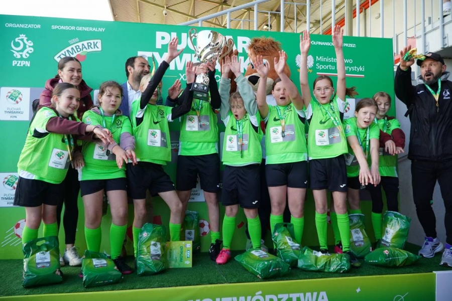 Piłkarki ze Sławy najlepsze w województwie. Teraz zagrają na Stadionie Śląskim