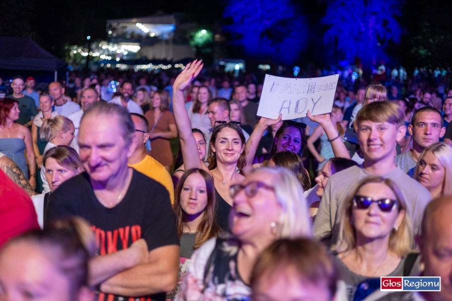 Pożegnanie lata nad Jeziorem Sławskim. Gwiazdy disco rozgrzały publiczność [ZDJĘCIA]