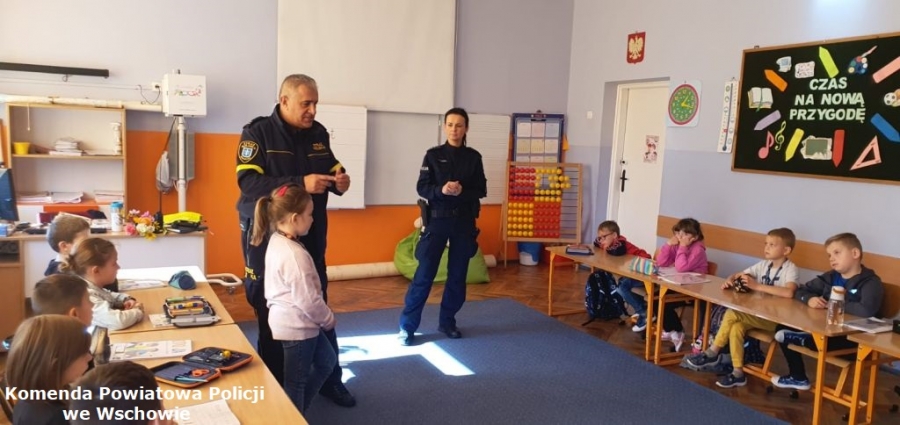 Policjanci odwiedzili grupy przedszkolne (ZDJĘCIA)