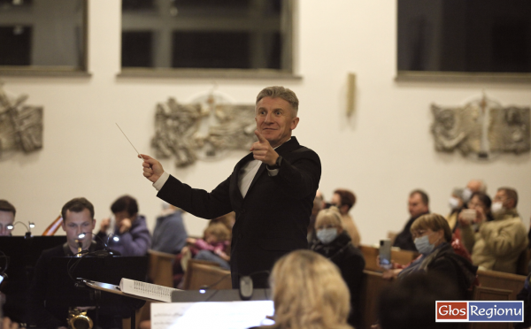 Orkiestra Dęta Filharmonii Kaliskiej zagrała we Wschowie.