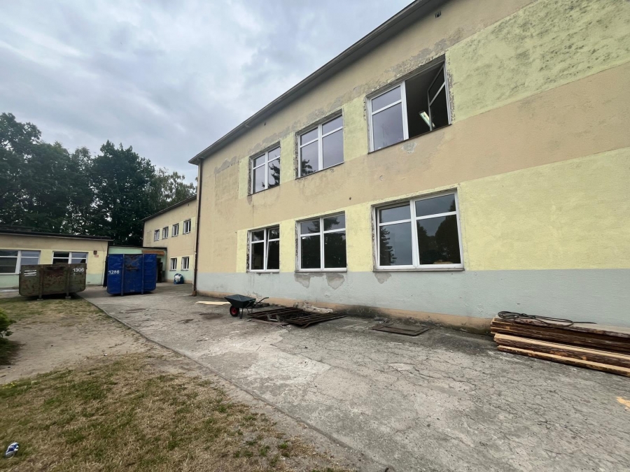 Termomodernizacja szkoły w Osowej Sieni. Wykonawca już na placu budowy