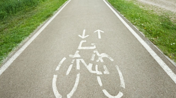 Gmina ogłasza przetarg na pierwszy etap ścieżki rowerowej do Lginia