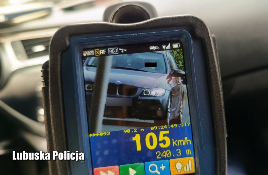 Pościg ulicami Szlichtyngowy, w tle narkotyki i sądowy zakaz. „Kierowca BMW z impetem ominął policjantów”