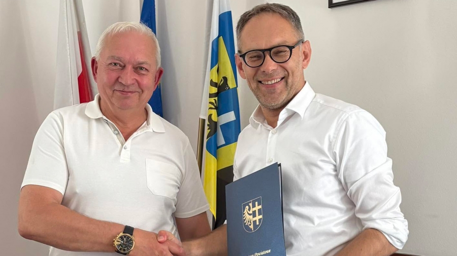 Rowerem do Osowej Sieni. Porozumienie między gminą a powiatem podpisane!