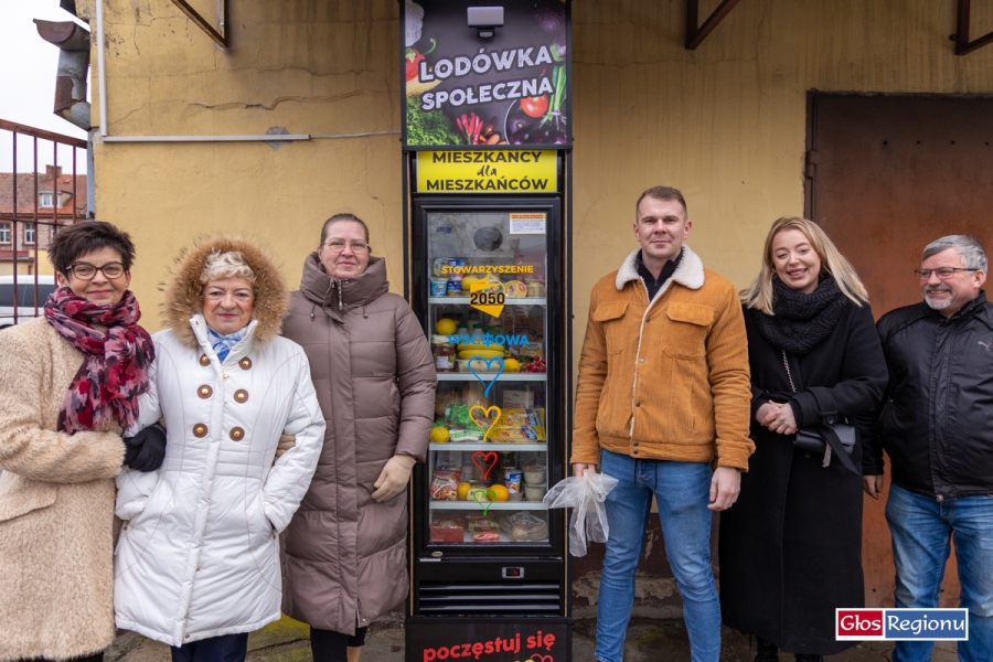 Nowa lodówka społeczna we Wschowie. „Mieszkańcy dla mieszkańców”