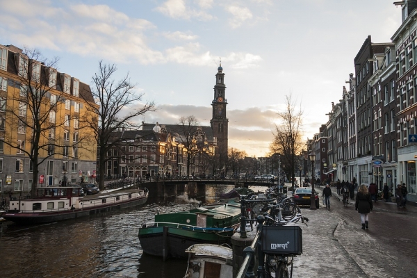 Co warto zrobić przed wyjazdem turystycznym do Holandii?