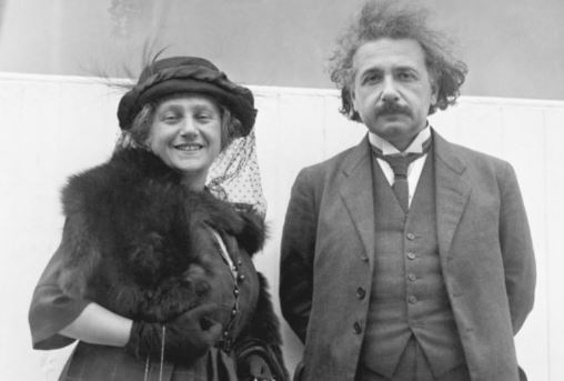 Zaproszenie na film: ,,Einstein w Ziemi Świętej