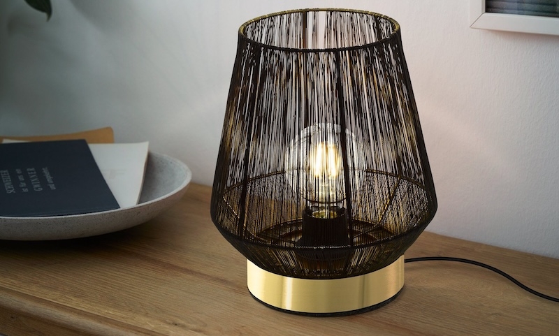 Designerskie lampy stołowe i podłogowe- poznaj najlepsze rozwiązania
