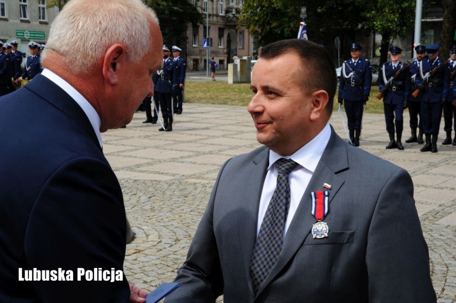 W Gorzowie Wlkp. odbyły się wojewódzkie obchody Święta Policji. Wśród odznaczonych Starosta Wschowski