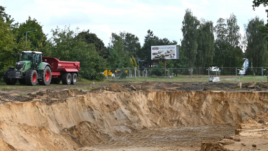 Hotel z basenem i kręgięlnią nad Jeziorem Sławskim? Ruszyła budowa