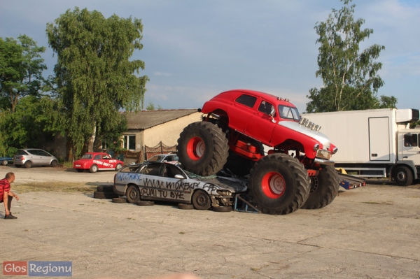 Monster trucks i drift we Wschowie