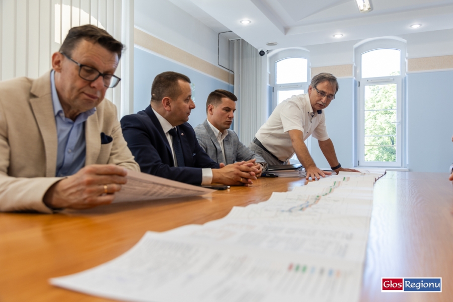 Umowa na przebudowę drogi Górczyna-Zamysłów podpisana (VIDEO)