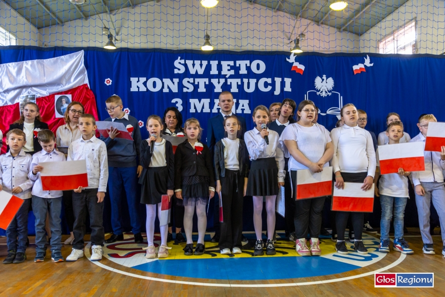 Patriotycznie w SOSW we Wschowie. Powiatowe Obchody Narodowego Święta Trzeciego Maja (VIDEO)