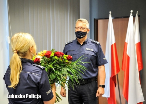 Inspektor Tomasz Kłosowski po 30 latach żegna się z policyjnym mundurem [ZDJĘCIA]