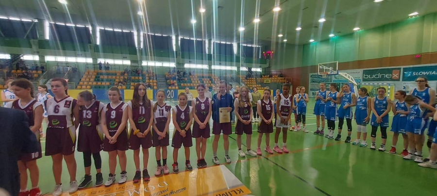 Koszykarki z SP nr 1 we Wschowie zdobyły trzecie miejsce w Finale Wojewódzkim