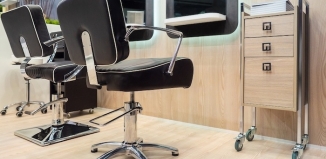Fotele fryzjerskie Ayala - dlaczego warto je mieć w swoim salonie?